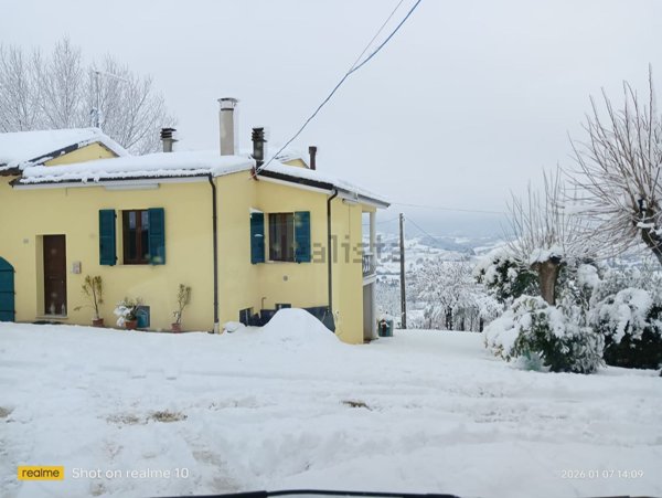 esavano in vendita a Matelica