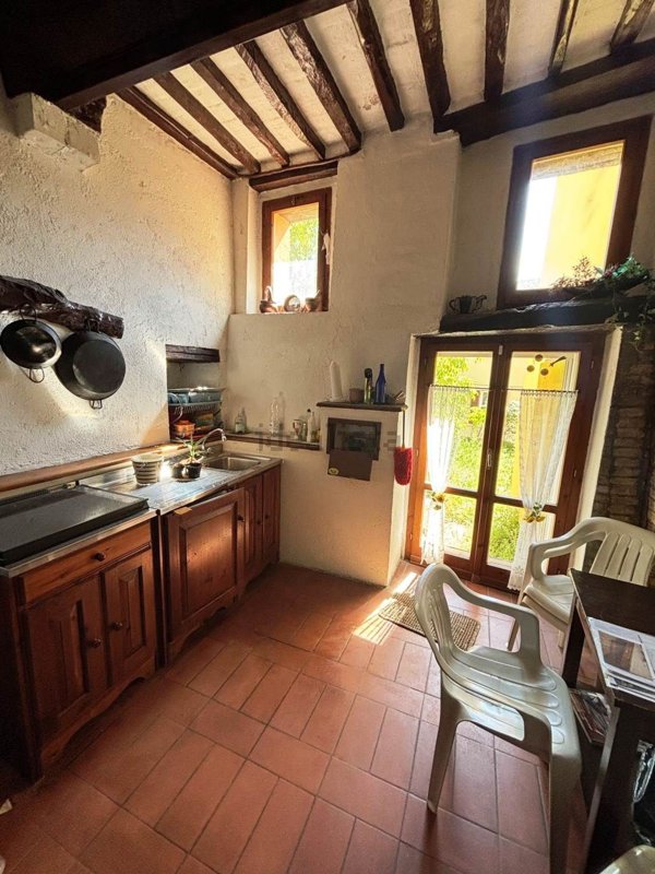 casa semindipendente in vendita a Matelica