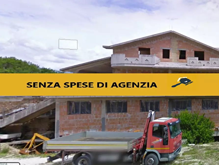 casa semindipendente in vendita a Matelica