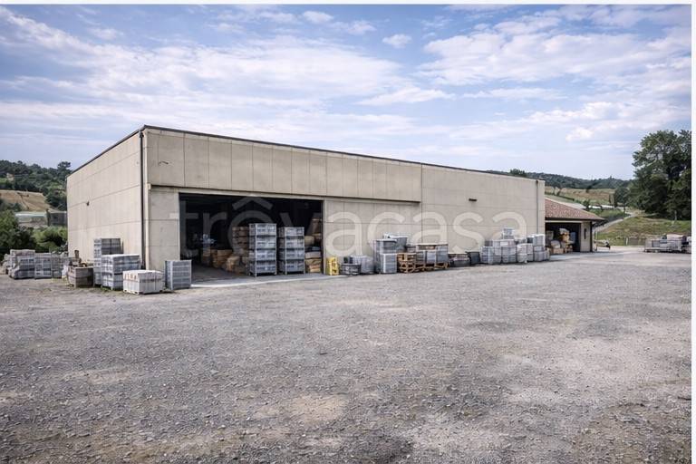 capannone in vendita a Matelica