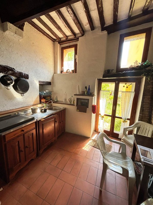 casa indipendente in vendita a Matelica