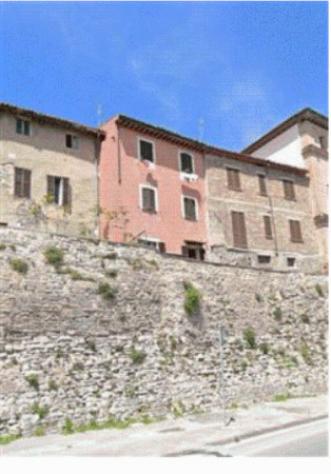 casa indipendente in vendita a Matelica in zona Valbona