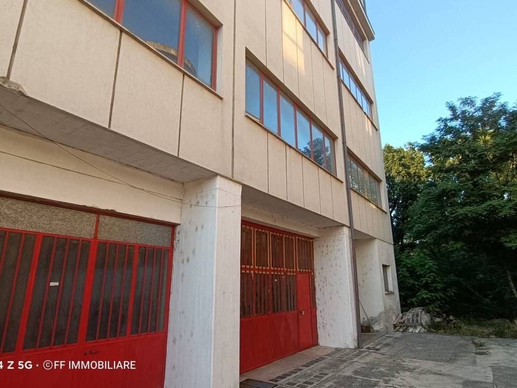 intera palazzina in vendita a Matelica