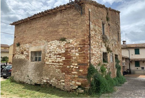 appartamento in vendita a Matelica in zona Piane