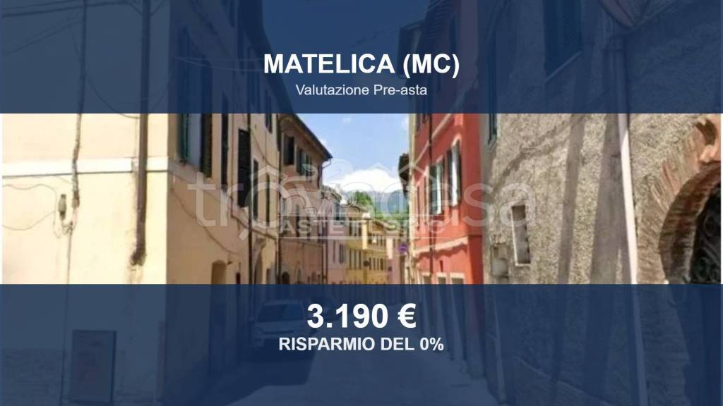 locale di sgombero in vendita a Matelica