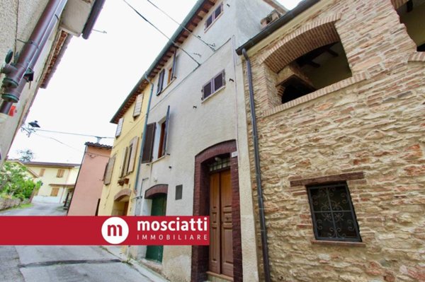 casa indipendente in vendita a Matelica in zona Piane