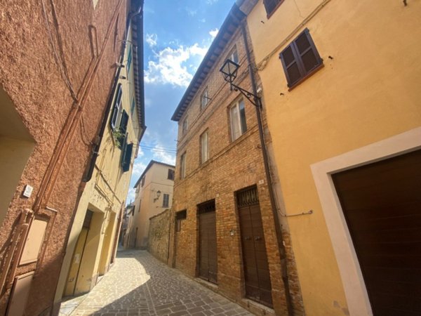 casa indipendente in vendita a Matelica