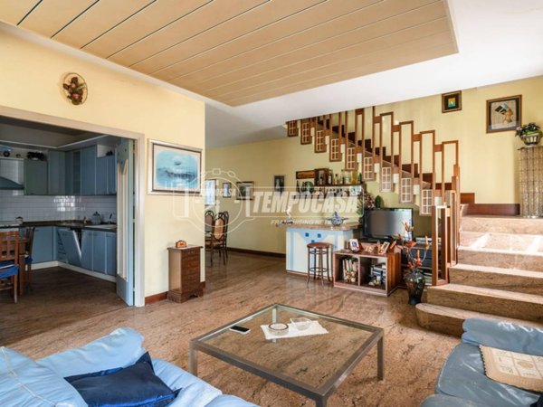 casa indipendente in vendita a Matelica in zona Cavalieri