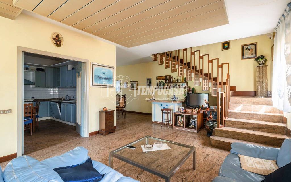 casa indipendente in vendita a Matelica in zona Cavalieri