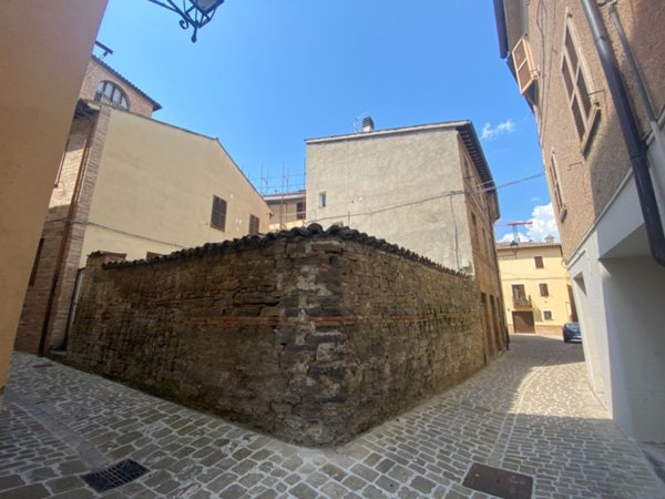 casa indipendente in vendita a Matelica