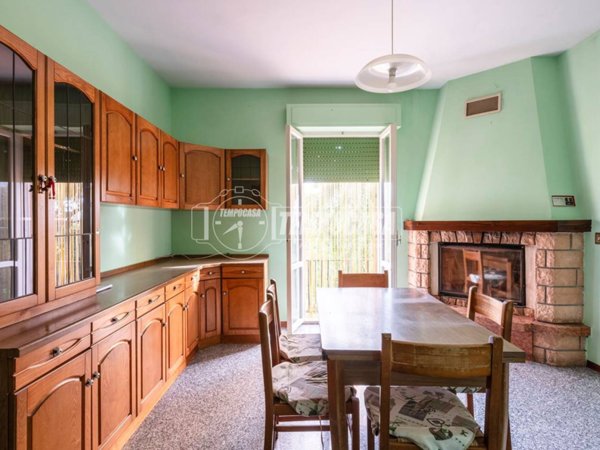 casa indipendente in vendita a Matelica