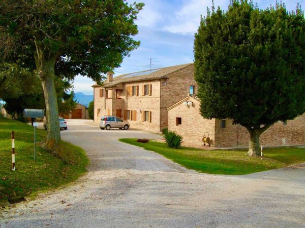 casale in vendita a Montecassiano