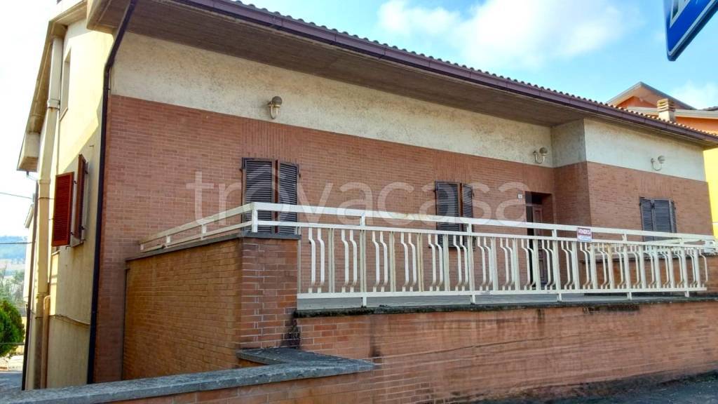 casa indipendente in vendita a Montecassiano in zona Sambucheto