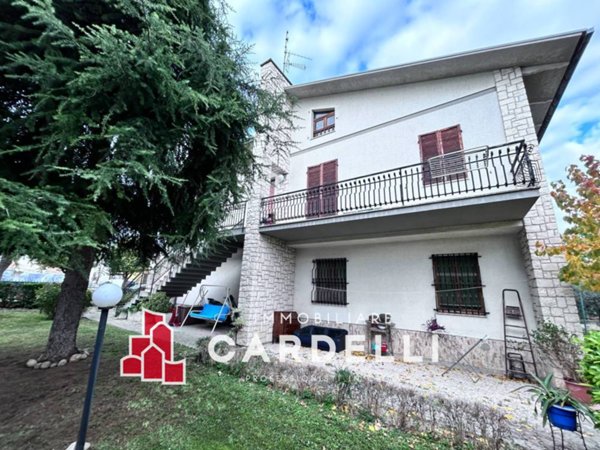 casa indipendente in vendita a Montecassiano