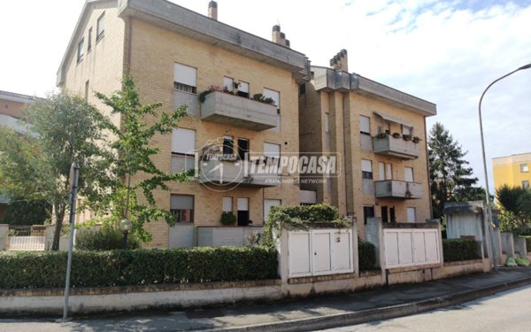 appartamento in vendita a Montecassiano in zona Sambucheto