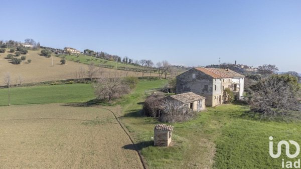 casa indipendente in vendita a Montecassiano