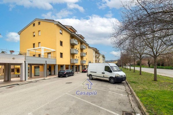appartamento in vendita a Montecassiano in zona Sambucheto