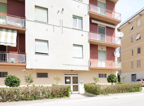 appartamento in vendita a Montecassiano in zona Sambucheto