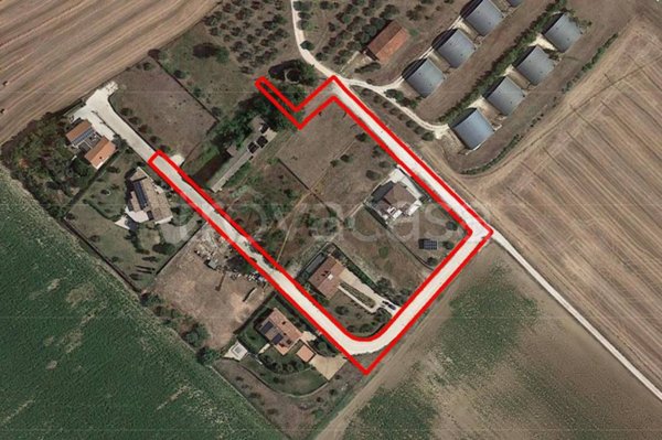 terreno edificabile in vendita a Montecassiano
