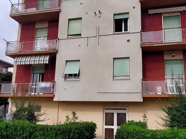 appartamento in vendita a Montecassiano in zona Sambucheto