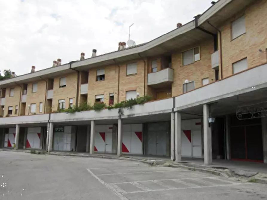 locale di sgombero in vendita a Montecassiano