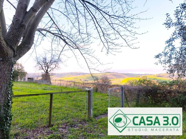 casa indipendente in vendita a Montecassiano