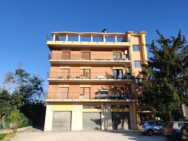 appartamento in vendita a Montecassiano in zona Sant'Egidio