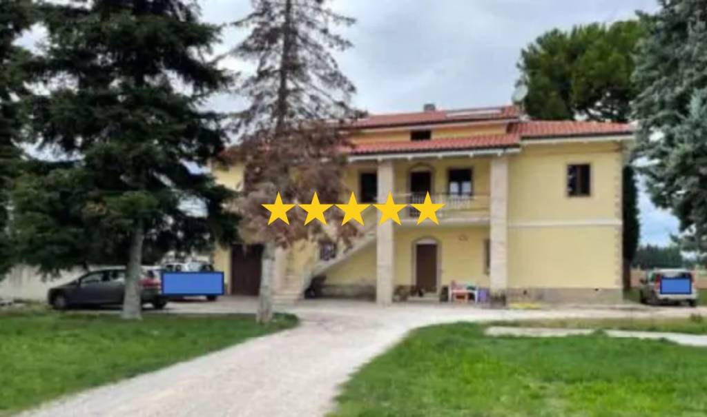 appartamento in vendita a Montecassiano in zona Valle Cascia