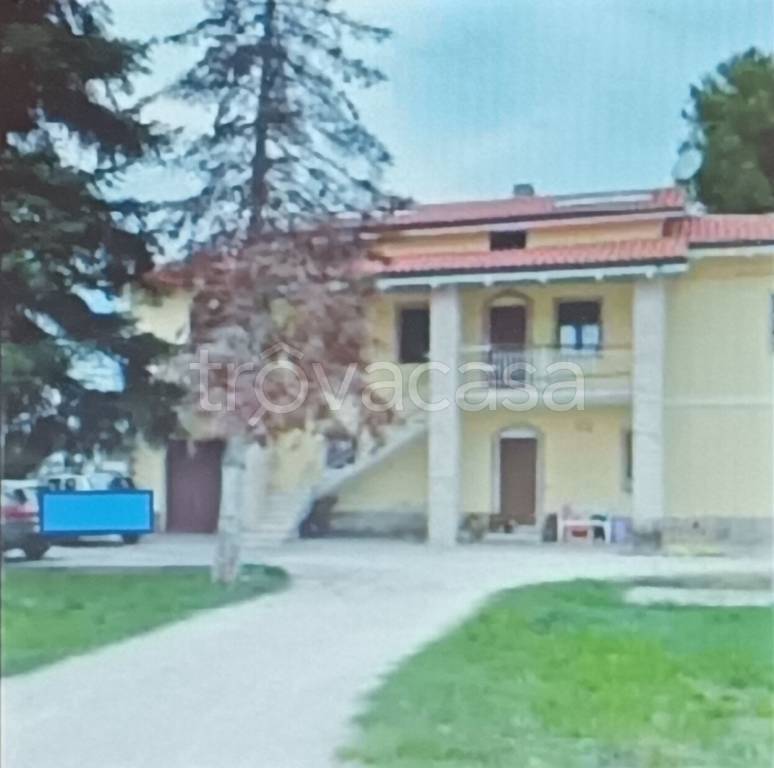 appartamento in vendita a Montecassiano in zona Valle Cascia