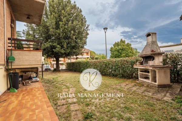 casa indipendente in vendita a Montecassiano