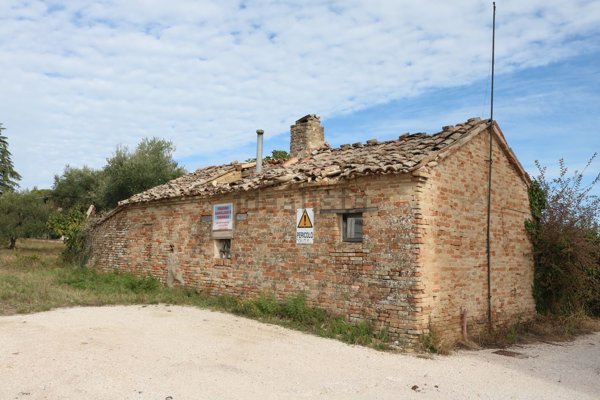 quadrivano in vendita a Montecassiano