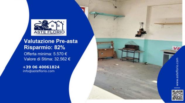 locale commerciale in vendita a Montecassiano