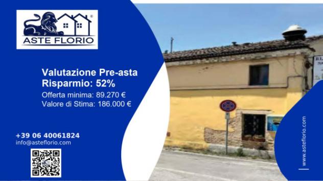 pentavano in vendita a Montecassiano in zona Sant'Egidio