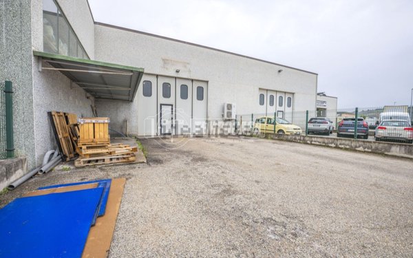 casa indipendente in vendita a Montecassiano