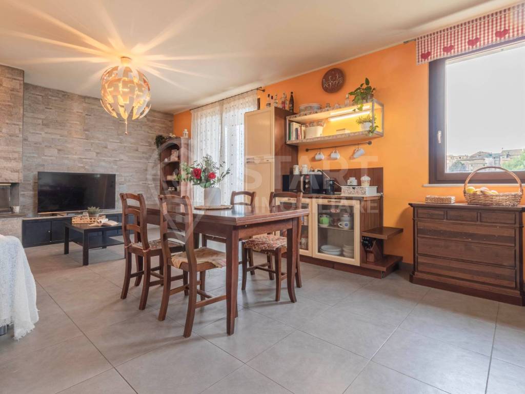 casa indipendente in vendita a Montecassiano