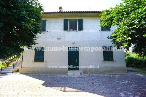 casa indipendente in vendita a Montecassiano