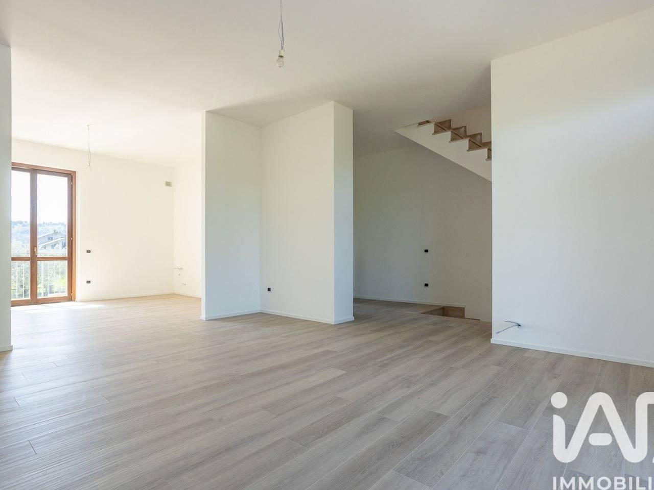 casa indipendente in vendita a Montecassiano