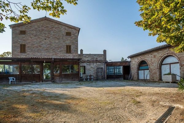 casa indipendente in vendita a Montecassiano