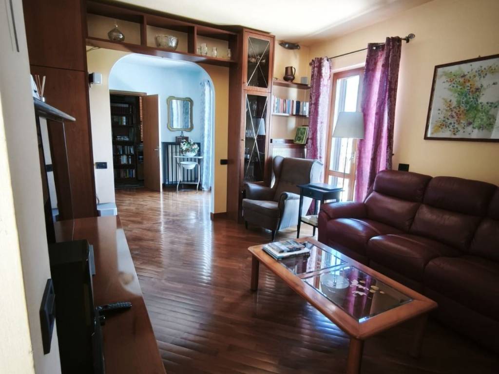 appartamento in vendita a Montecassiano in zona Valle Cascia