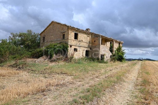 casa indipendente in vendita a Montecassiano in zona Vissani