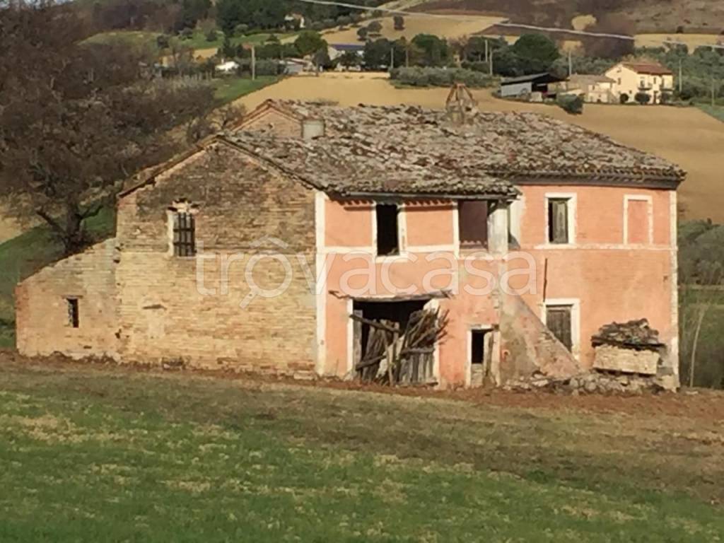 casa indipendente in vendita a Montecosaro