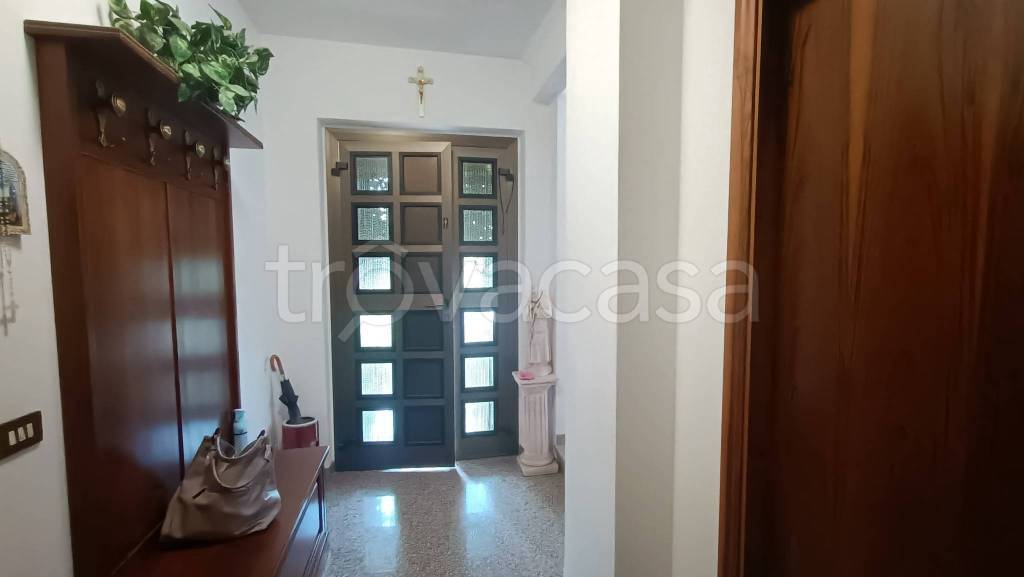 casa indipendente in vendita a Montecosaro in zona Borgo Stazione