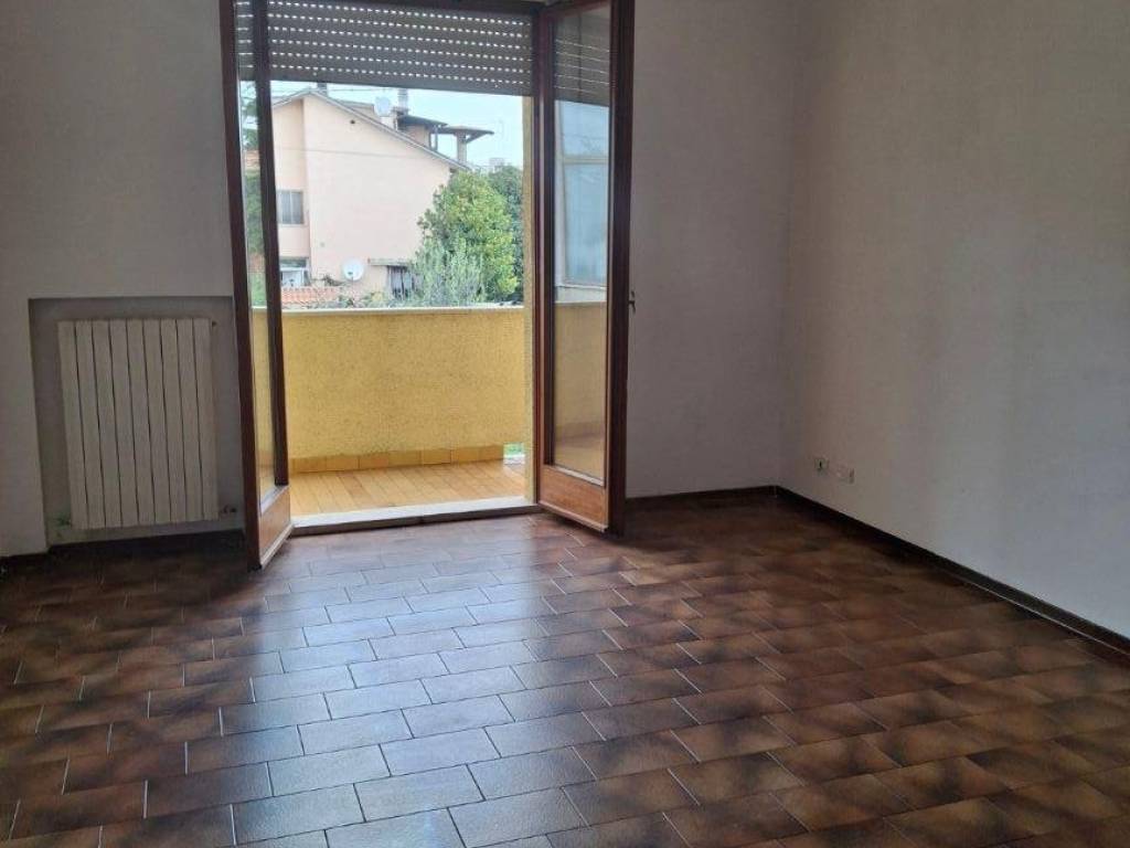 appartamento in vendita a Montecosaro in zona Borgo Stazione