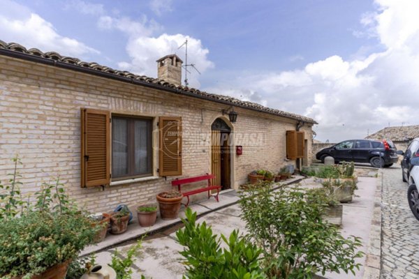 appartamento in vendita a Montecosaro