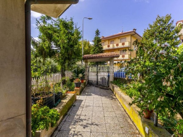 appartamento in vendita a Montecosaro