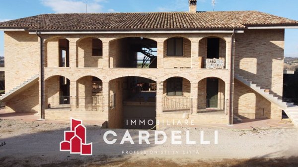 casa indipendente in vendita a Montecosaro