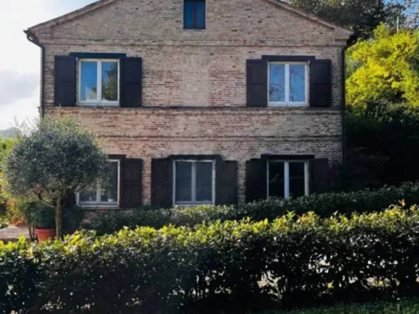casa indipendente in vendita a Montecosaro