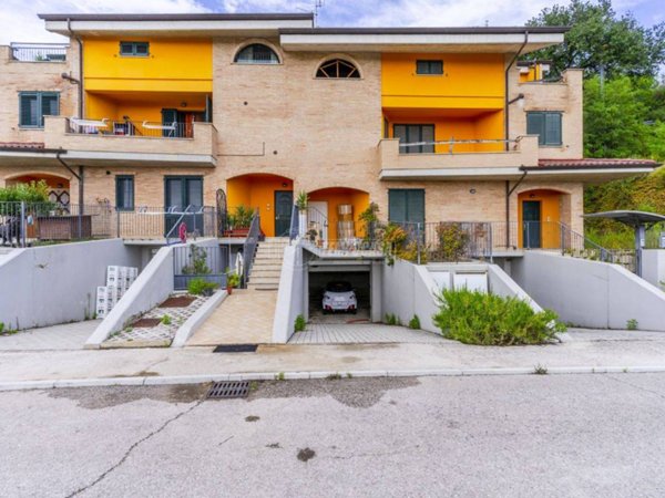 appartamento in vendita a Montecosaro