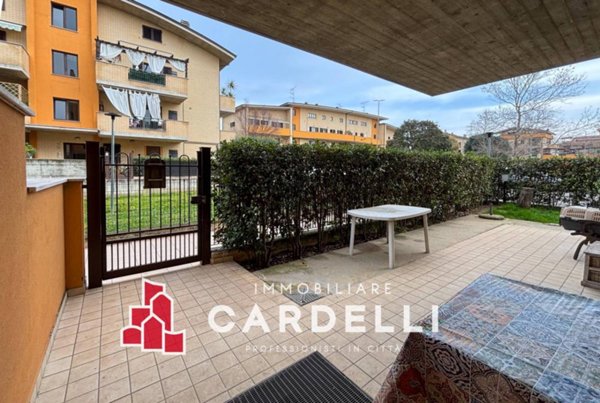 appartamento in vendita a Montecosaro in zona Borgo Stazione