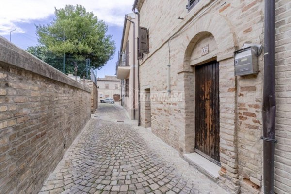 casa indipendente in vendita a Montecosaro